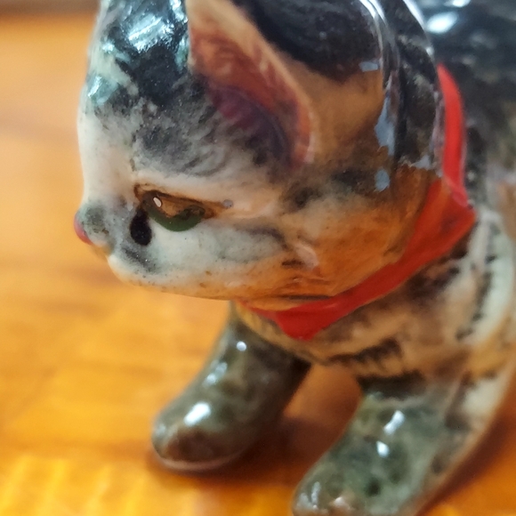 Vintage Porcelain Cat - Picture 7 of 10